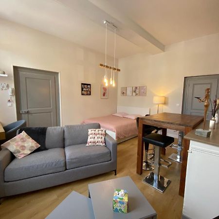 Studio Papillon En Plein Coeur De Ville Saint-Omer  Bagian luar foto
