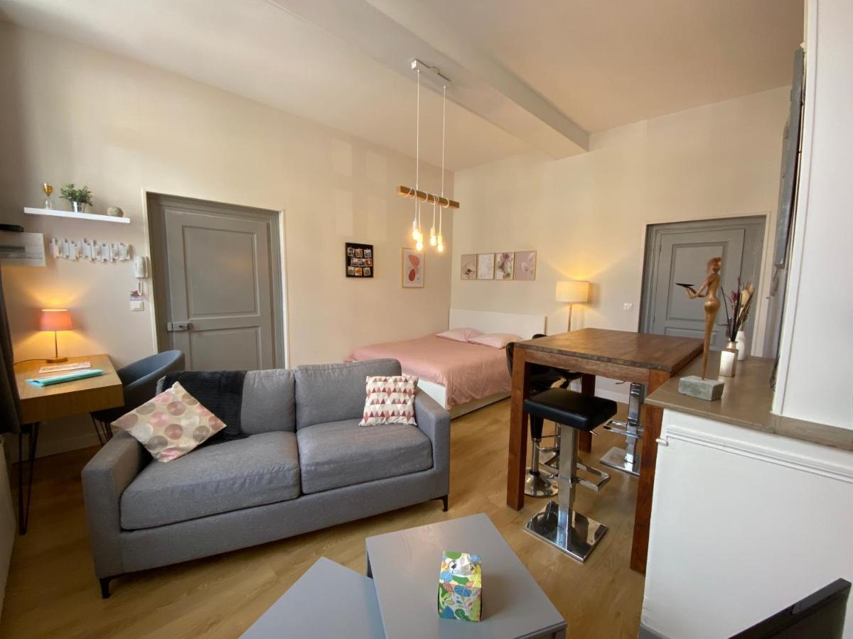 Studio Papillon En Plein Coeur De Ville Saint-Omer  Bagian luar foto